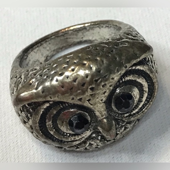 None Jewelry - Owl Ring Costume Silver Tone with Black Rhinestone Eyes Size 8 3/4 (9)